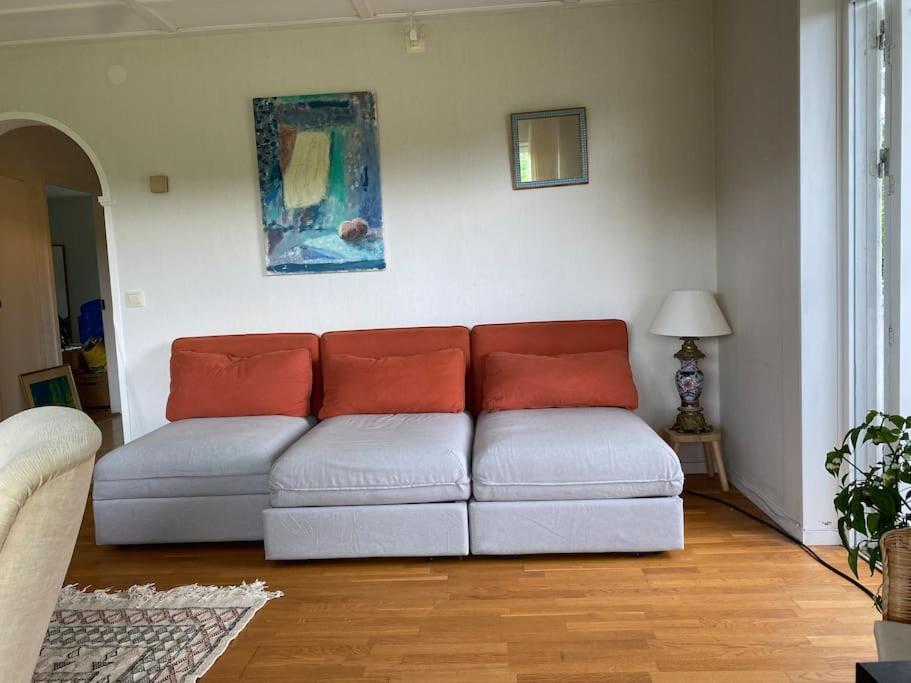 Apartment Right Next To The Golf Course And With The Ocean Just Around The Corner Ljungskile Εξωτερικό φωτογραφία
